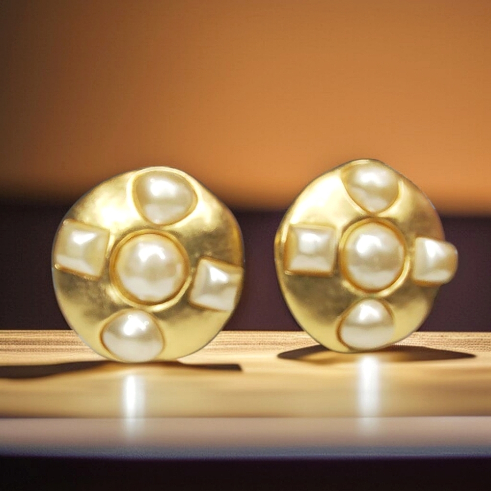 CAROLEE Vintage Matte Gold Pearl Cross Clip-on Earrings